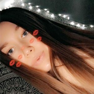 Meet your Posher, Kaitlyn